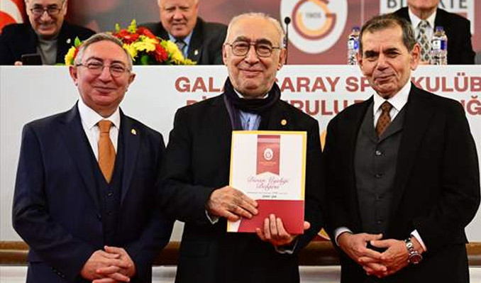 Şener Şen Galatasaray Divan Kurulu Üyesi oldu