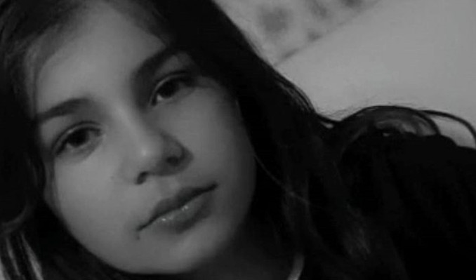 Sokak köpeklerinin saldırdığı Eslem, hayatını kaybetti