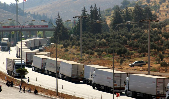 Suriye sınırında 6 km’yi aşan TIR kuyruğu