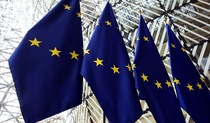 AB: Trump’ın ek gümrük vergileri iki tarafa da zarar verir