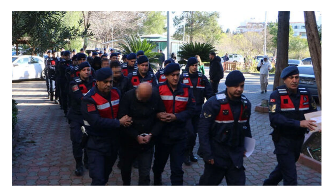 Antalya’da yasadışı para transferi soruşturması: 17 gözaltı