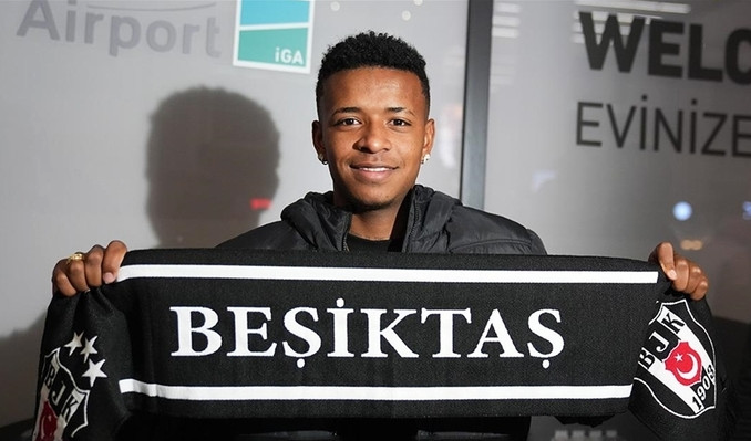 Beşiktaş’ın yeni transferi Keny Arroyo İstanbul’a ayak bastı!