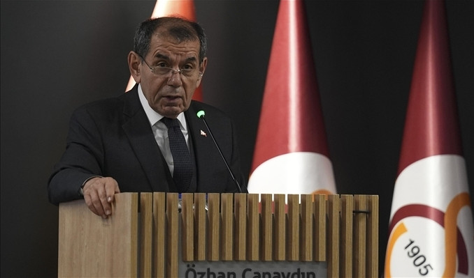 Dursun Özbek: Toplumun sinir uçlarıyla oynanmak isteniyor