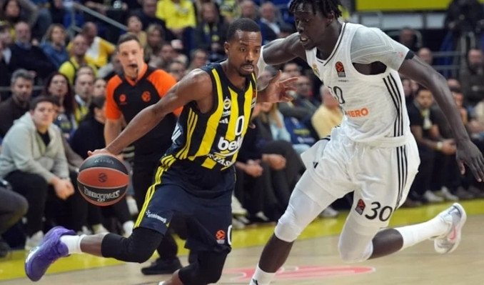 Fenerbahçe Beko evinde Real Madrid’i farklı geçti