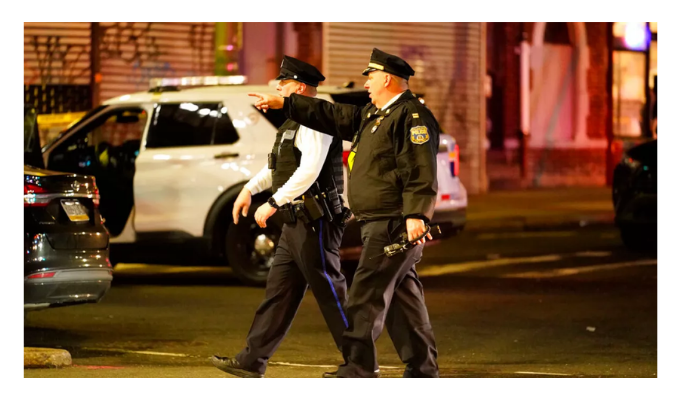 ABD’de silahlı saldırı: 3 kişi öldü, 14 kişi yaralandı