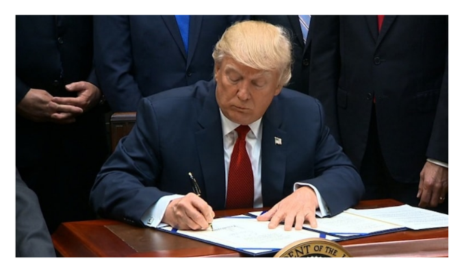 Trump’tan kritik açıklama: Tarifelerde muafiyet masada