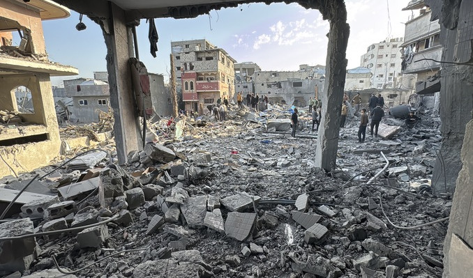 İsrail, Gazze’de ateşkesi bozdu! Saldırılara yeniden başladı