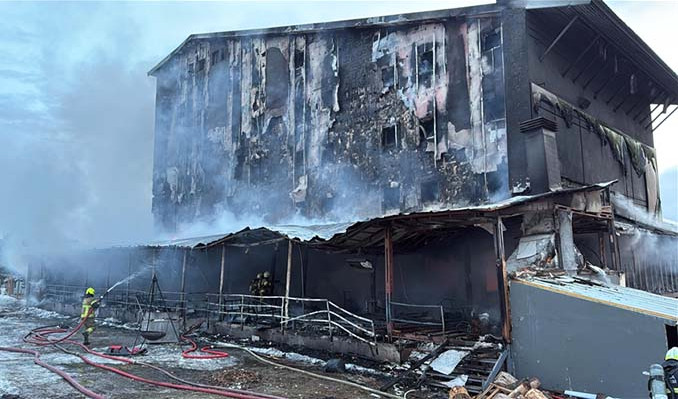 Kapatılan Kervansaray Otel’de yangın faciası: 2 kişi can verdi