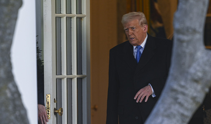 Trump’tan Zelenskiy’ye: ‘Geri adım atarsa büyük sorun olur’