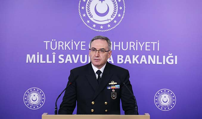 Yunan askerlerinin küstah Türkiye sloganlarına MSB’den tepki