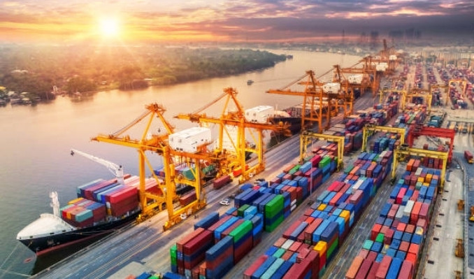 ABD yönetimi, Çin gemilerinden ücret almak için harekete geçti