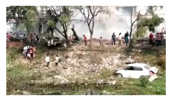 Havai fişek fabrikasında patlama: 17 ölü