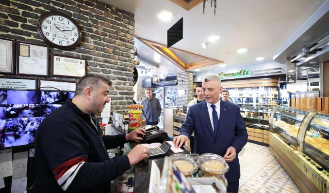 Bakan Bolat: 2 Nisan’da 2 katı daha fazla alışveriş yapıldı