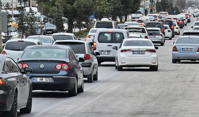 Bayram dönüşü trafik çilesi!