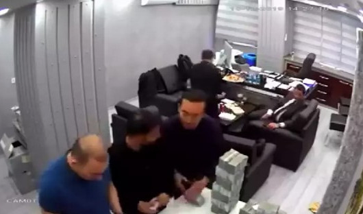 CHP’nin ‘para sayma’ davası ertelendi