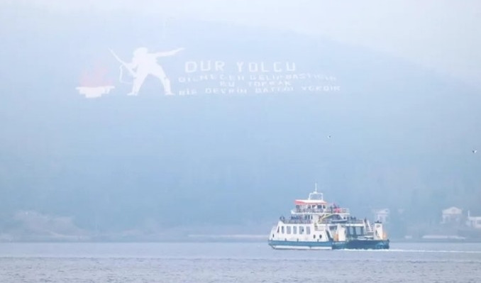 Çanakkale Boğazı sise teslim: Gemilere geçiş yasağı