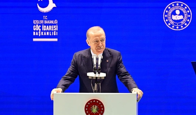 Cumhurbaşkanı Erdoğan, Türkiye’deki mülteci sayısını açıkladı