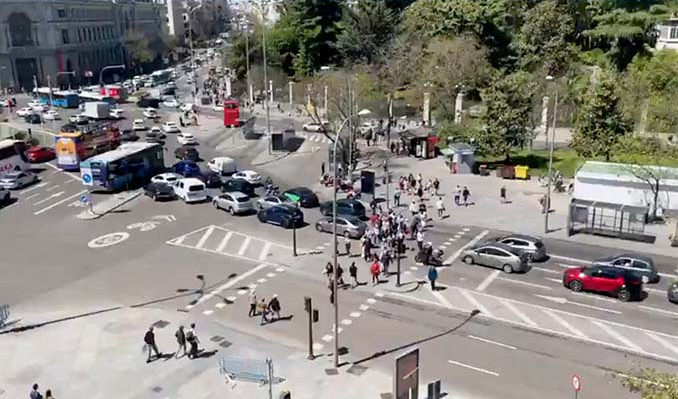 İspanya, Portekiz ve Fransa’da büyük elektrik kesintisi