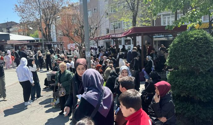 İstanbul’da bir saatte 8 deprem!