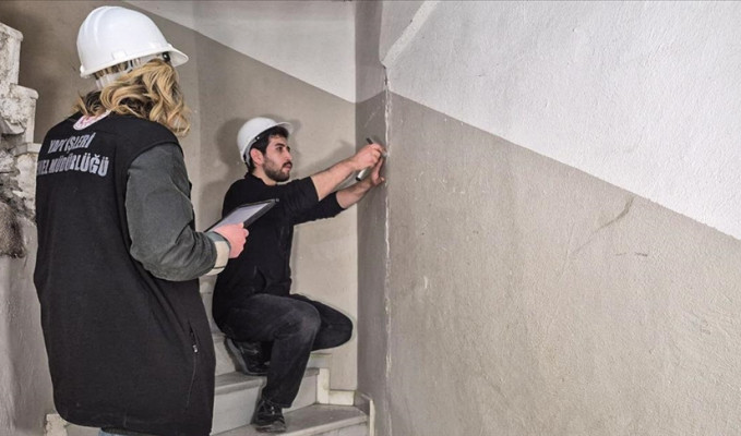 İstanbul’daki depremin ardından 15 bin bina incelendi