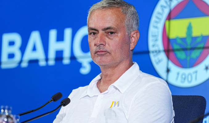 Mourinho’dan öğrencisine övgü: Bizi Livakovic kurtardı
