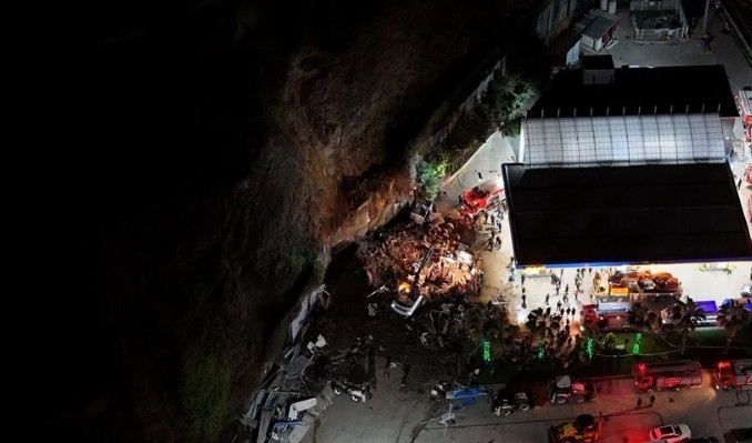 Samsun’da heyelan felaketi: Baba ve iki çocuğu kurtarılamadı