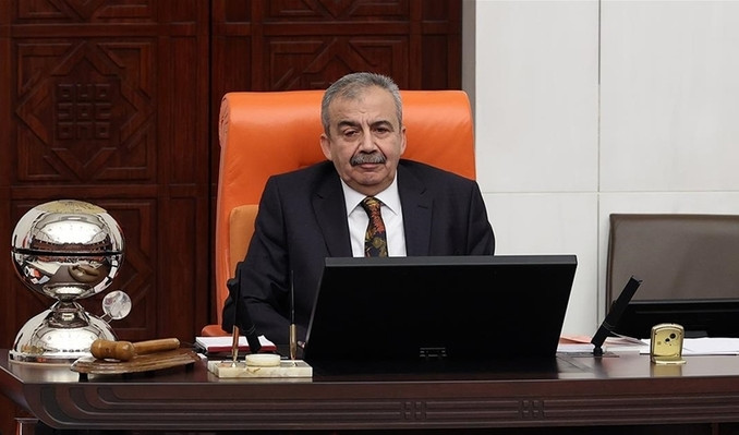 Sırrı Süreyya Önder’in refleksleri azaldı, hayati tehlikesi arttı