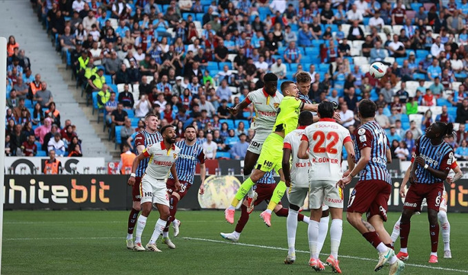 Trabzonspor finalde Galatasaray’a rakip olmak için sahaya çıkıyor