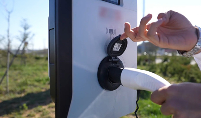 Türkiye’de kaç tane elektrikli araç şarj istasyonu var?