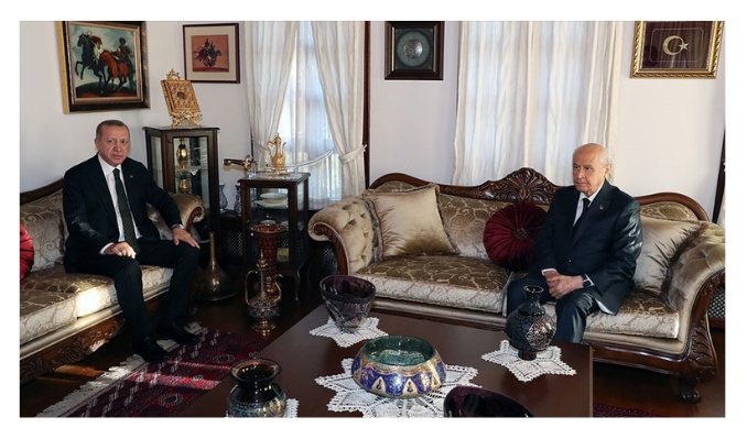 Cumhurbaşkanı Erdoğan, Bahçeli’yi evinde ziyaret etti