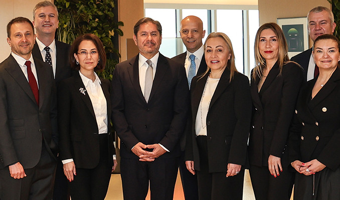 Akbank üst yönetiminde yeni dönem