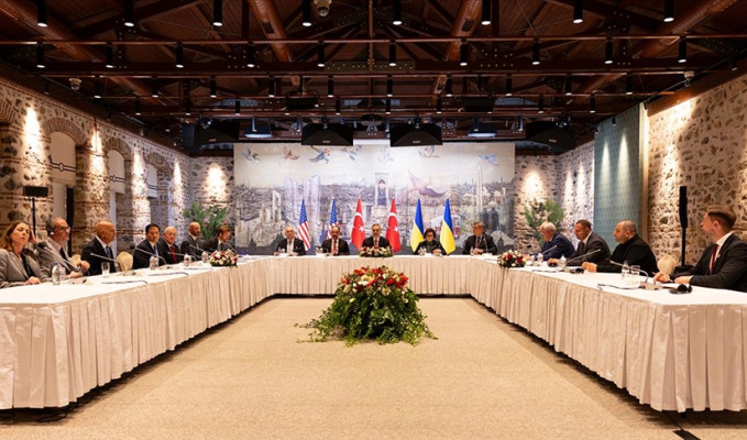 Dünya, Türkiye’nin diplomatik rolünü konuşuyor