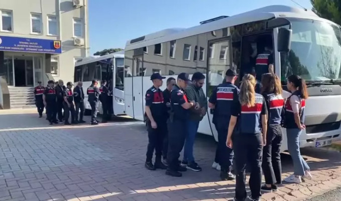 İBB’ye 3. dalga operasyonunda şüpheliler adliyeye sevk edildi