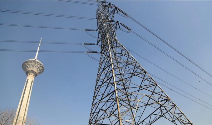 İran’dan tasarruf hamlesi: Yüzlerce evin elektriği kesildi!