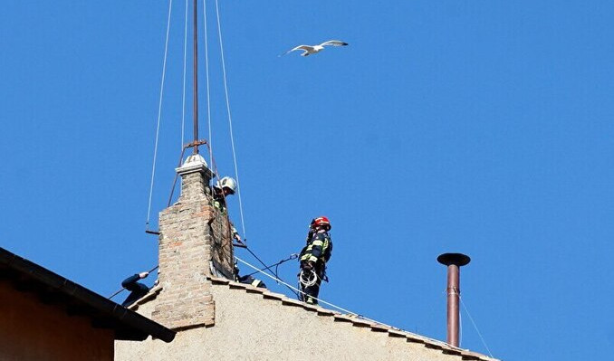 Katolik dünyası için kritik gün! Gözler bu bacada