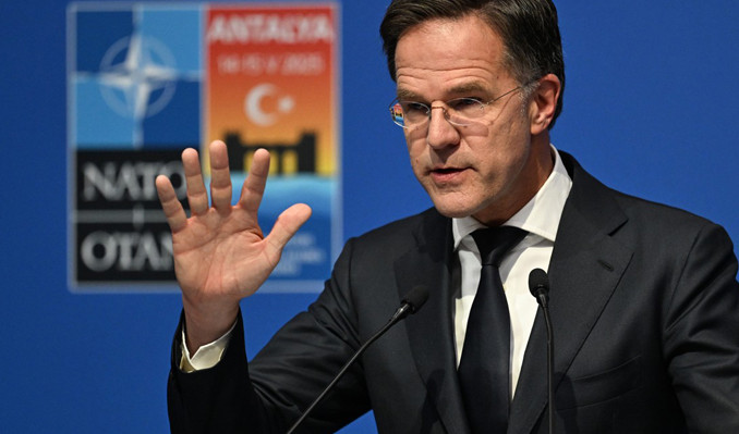 Mark Rutte’den Türk savunma sanayiine övgü