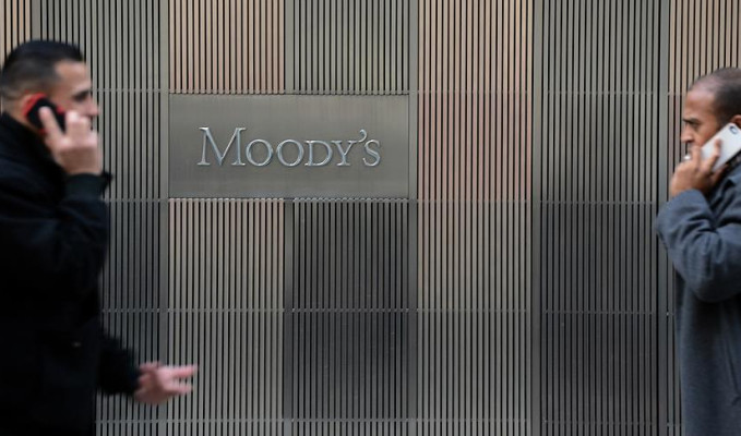 Moody’s, ABD’nin kredi notunu düşürdü