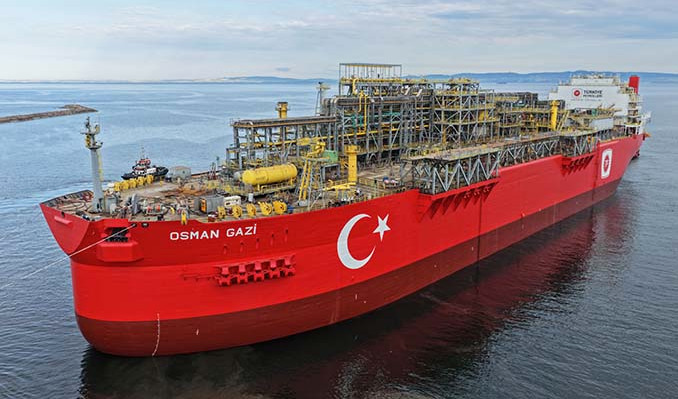 Osman Gazi geçişi öncesi Boğaz trafiğe kapatıldı