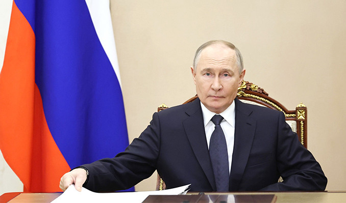 Putin, Kursk’ta konuştu: Bunlar aptallar yarışmasını bile kazanamaz