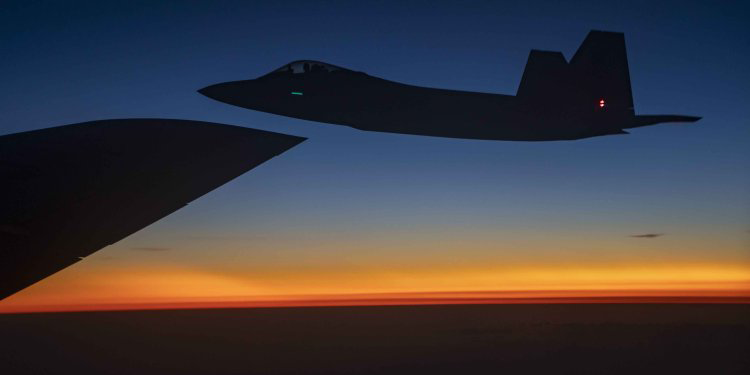 Trump duyurdu: F-22 Super ve F-55 geliyor!