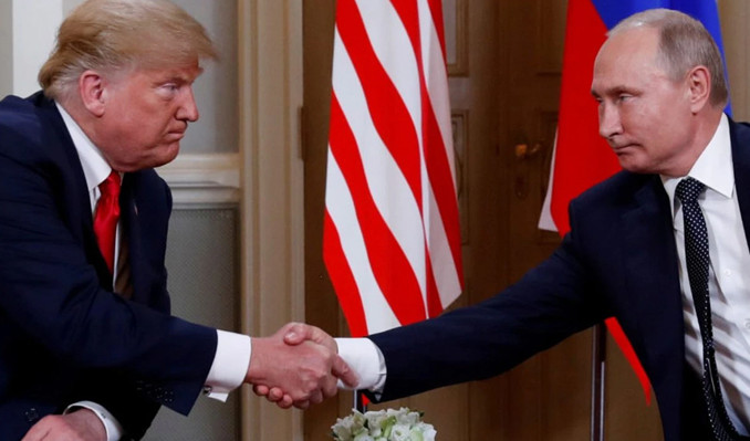 Trump ve Putin arasında kritik görüşme