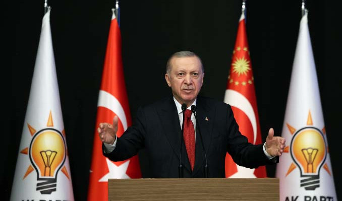 Yeni anayasa ekibindeki 10 isim belli oldu