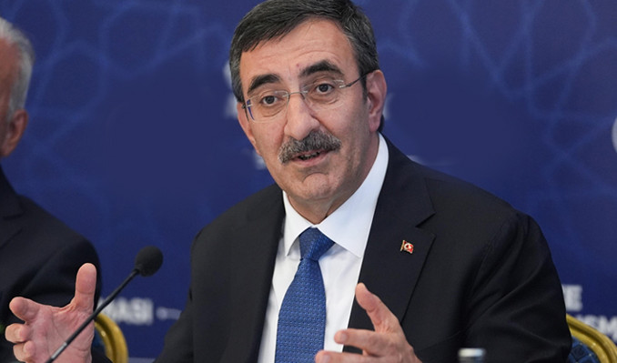 Yılmaz: Enflasyon kesintisiz düşüyor