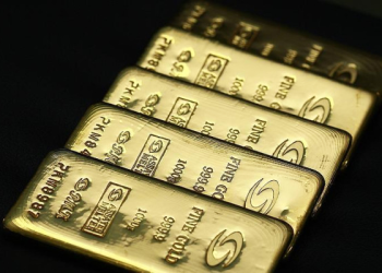 Altın fiyatlarına zayıf dolar dopingi