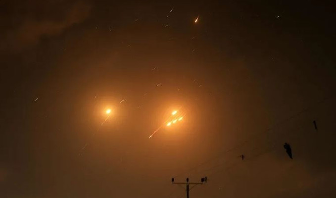 Devrim Muhafızları: Tel Aviv’i derhal terk edin