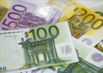 Euro’dan rekor üstüne rekor