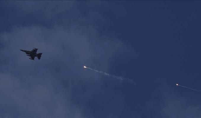 İsrail Yemen’e hava saldırısı düzenledi