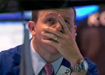 Trump’ın Fed hamlesi ABD borsalarını salladı