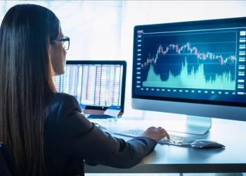 Defter değerinin altında kalan 14 holding dikkat çekiyor