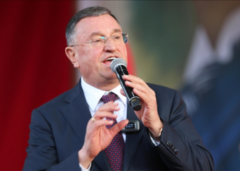 Lütfü Savaş’tan CHP’nin 39’uncu kurultay süreci için iptal istemi